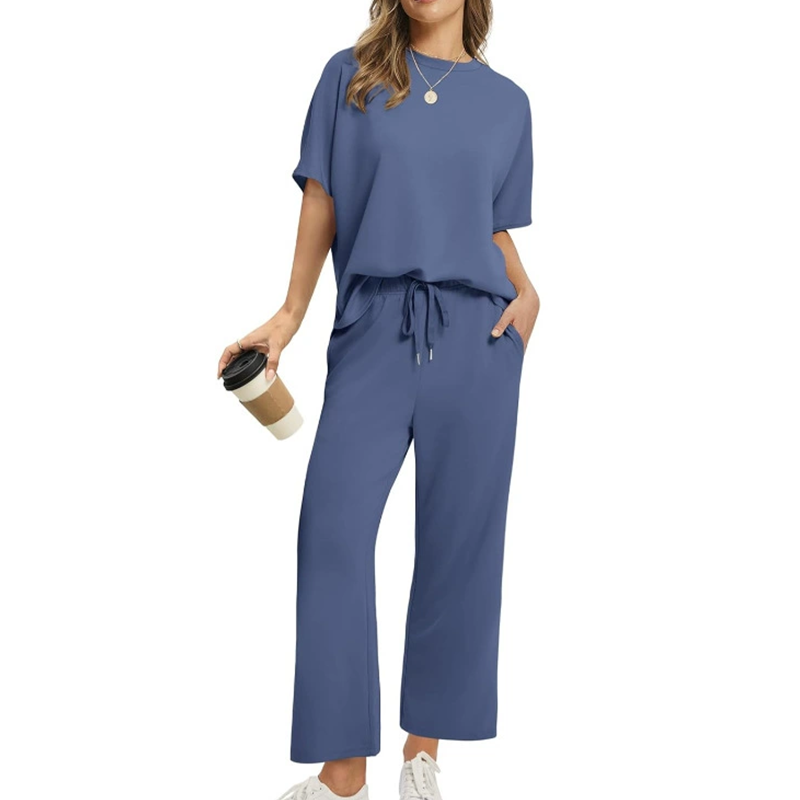 Marjorie – Casual Set with Top and Pants