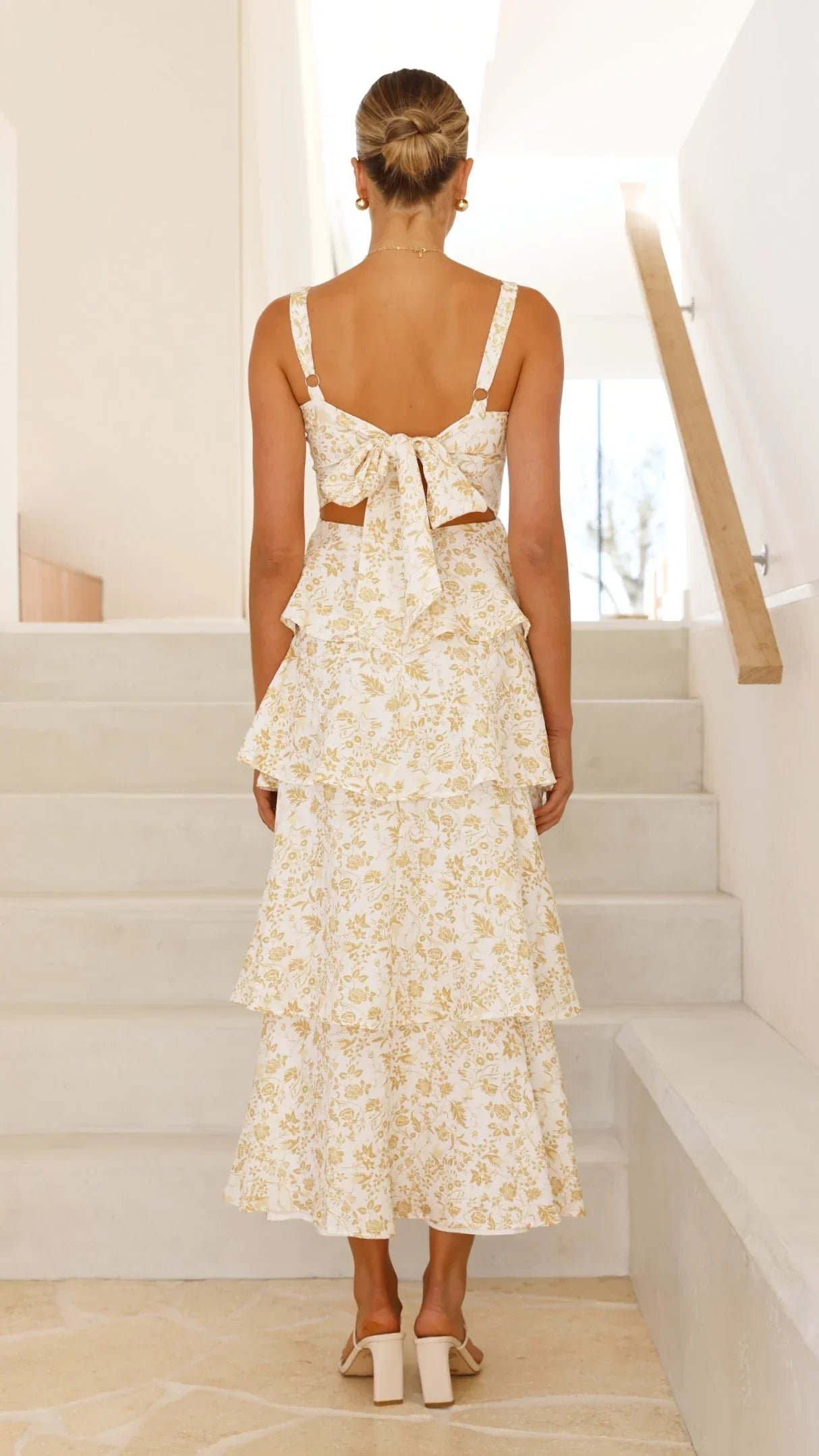 Isadora – Maxi floral dress in soft peach