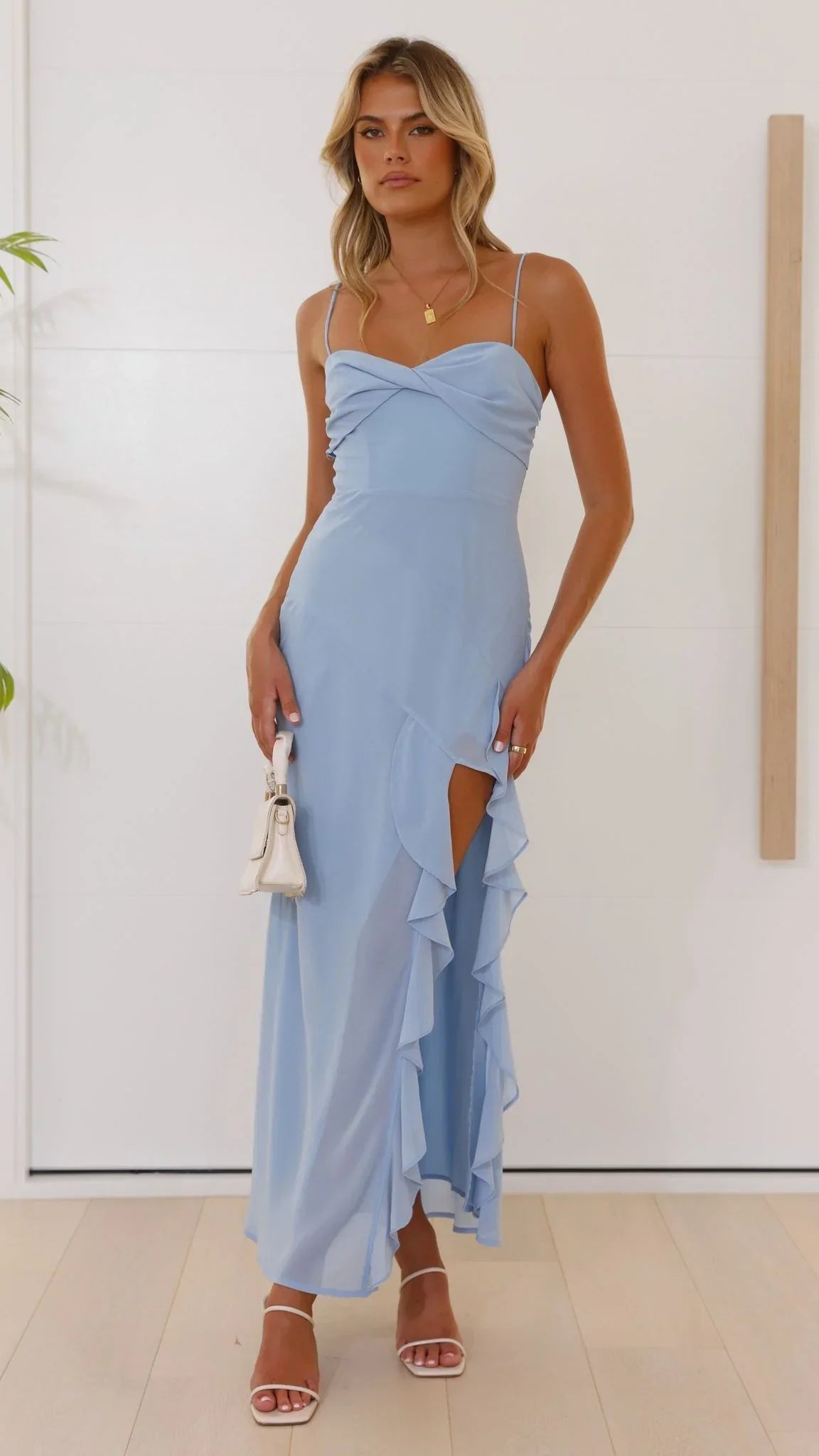 Kiyah – Elegant Midi Dress