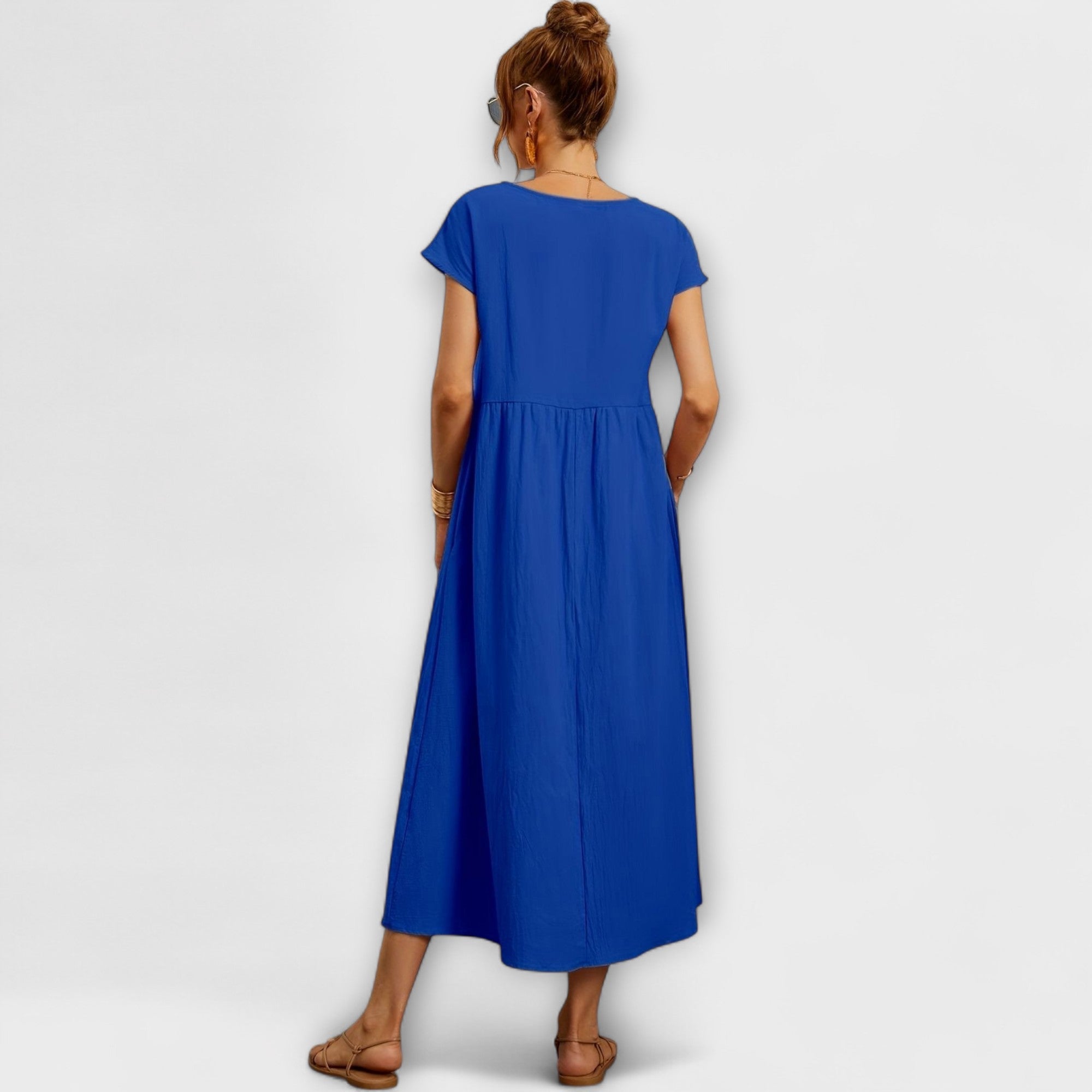 Magnolia – Elegant Women's Dress with Timeless Charm