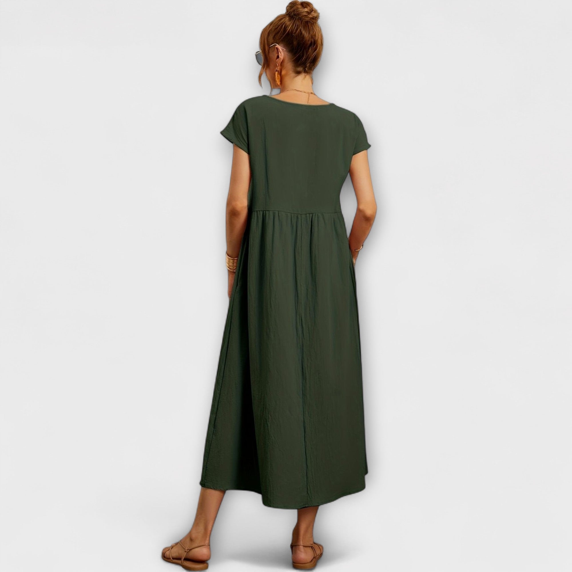 Magnolia – Elegant Women's Dress with Timeless Charm