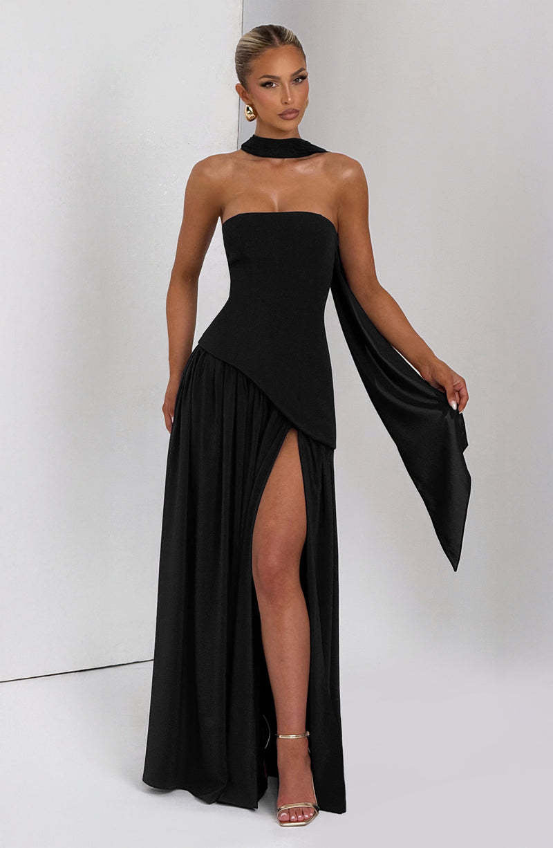 Oliwia - Elegant and Flowing Long Dress