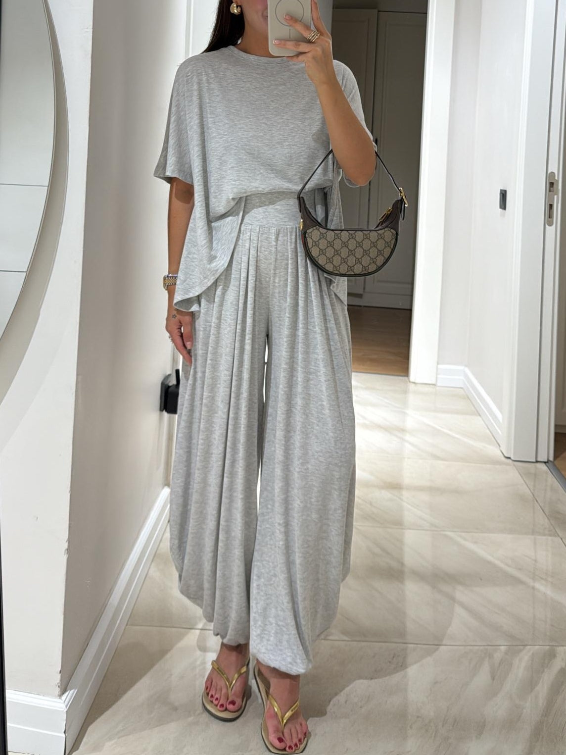Livi - Loose Two-Piece Set in Fluid Fabric