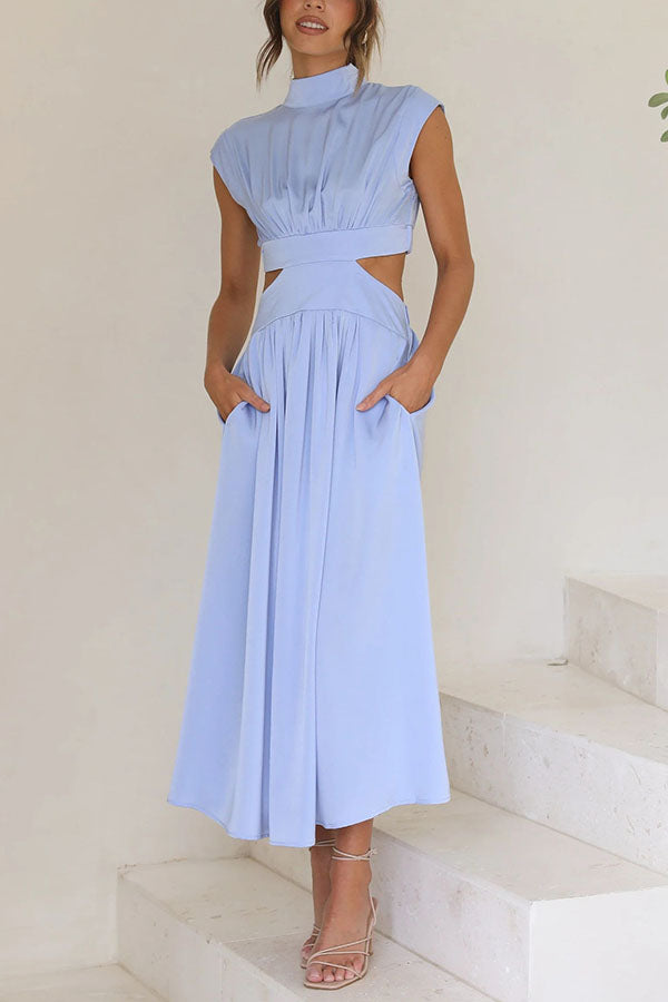 Quincy – Midi Dress with Cut-Out and Pockets