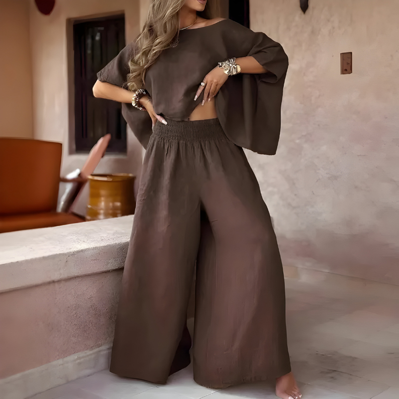 Many - Ample and Elegant Lounge Set