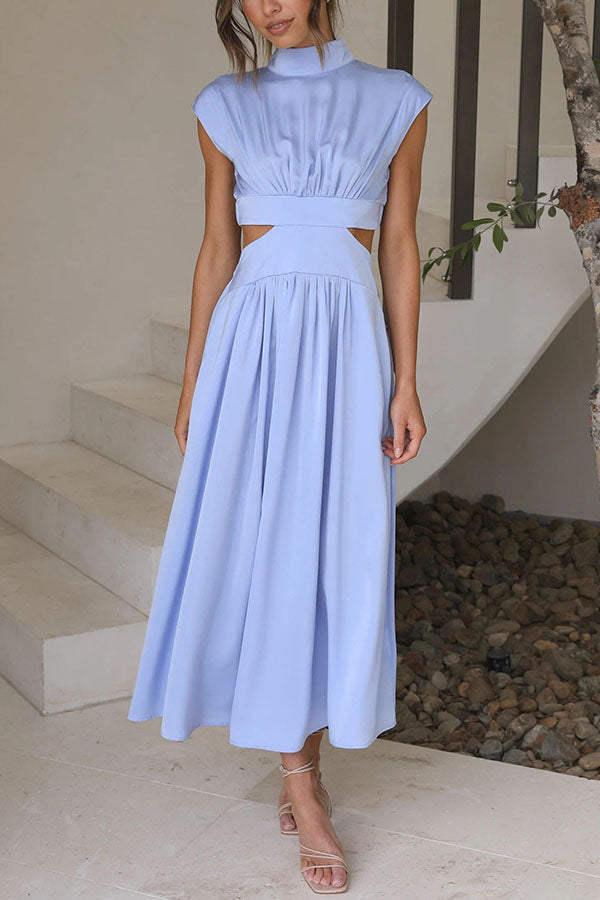 Quincy – Midi Dress with Cut-Out and Pockets