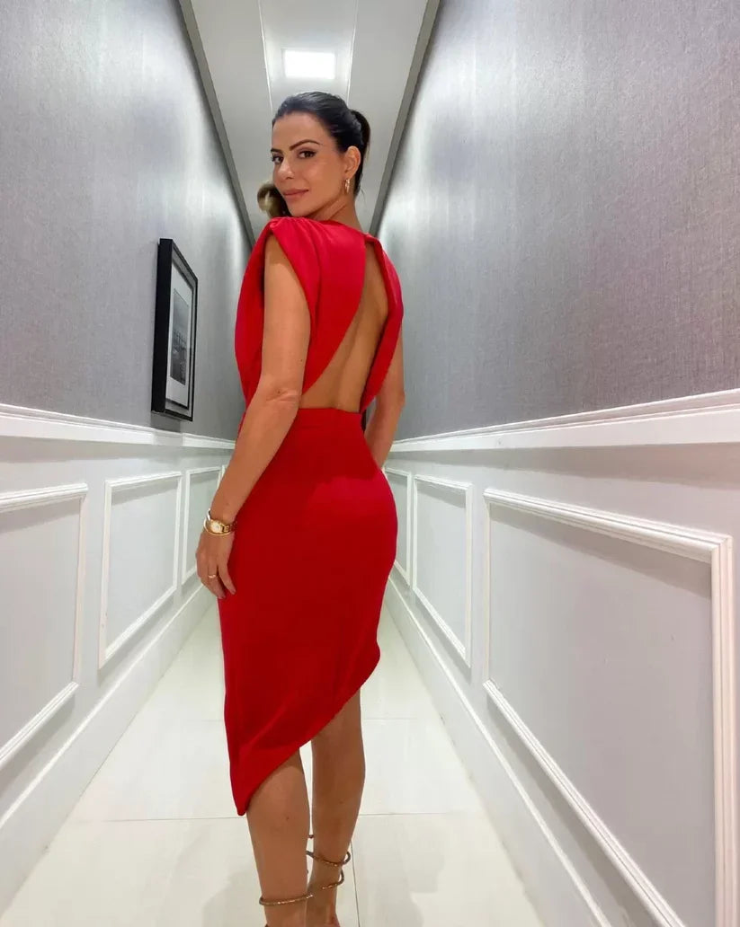 Carla – Fluid and Modern Elegance Dress