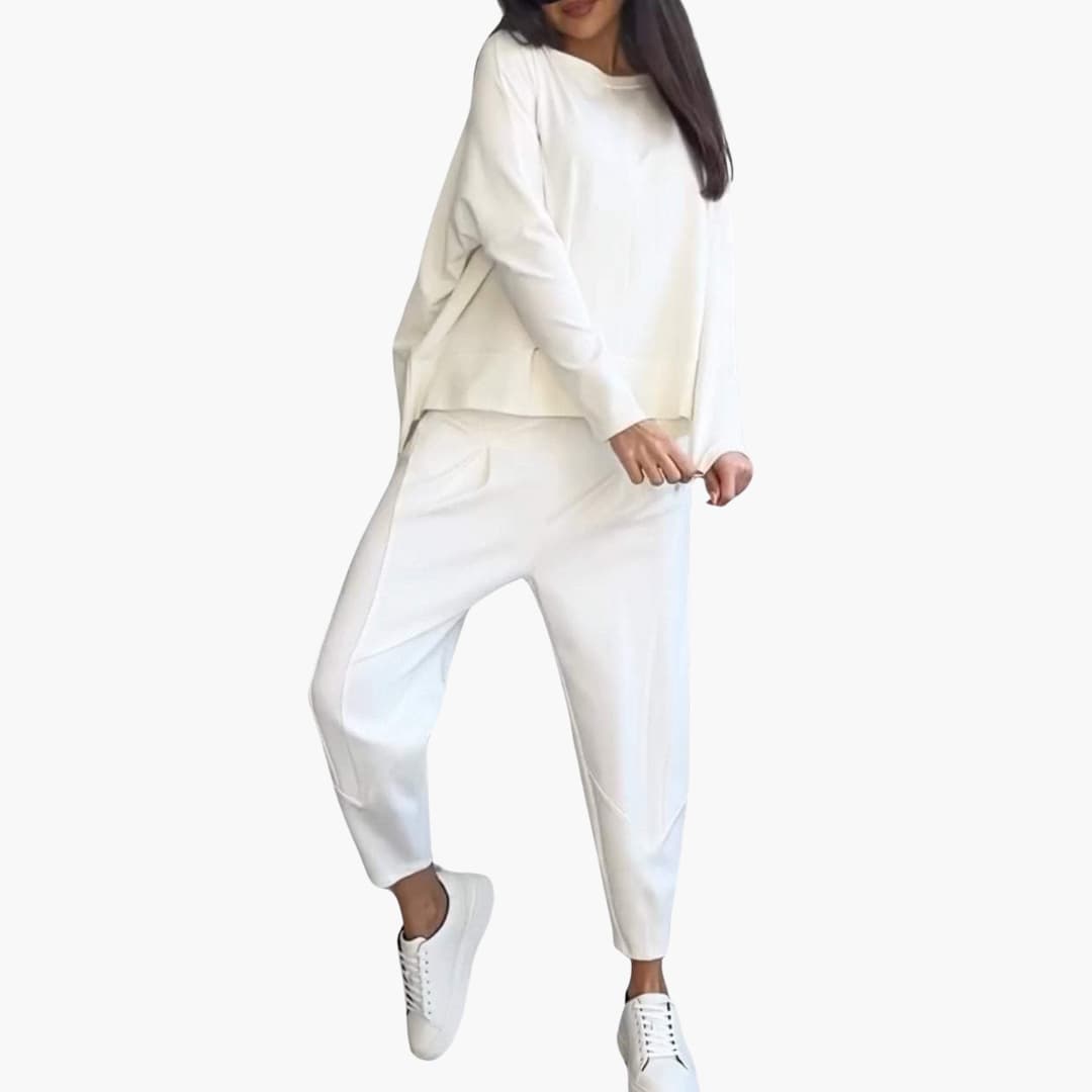 Diane – Comfortable Two-Piece Set with Round Neck