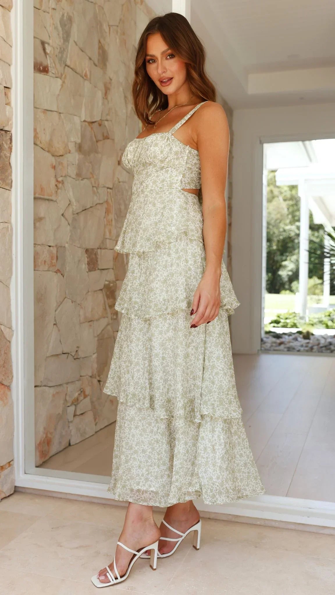 Isadora – Maxi floral dress in soft peach