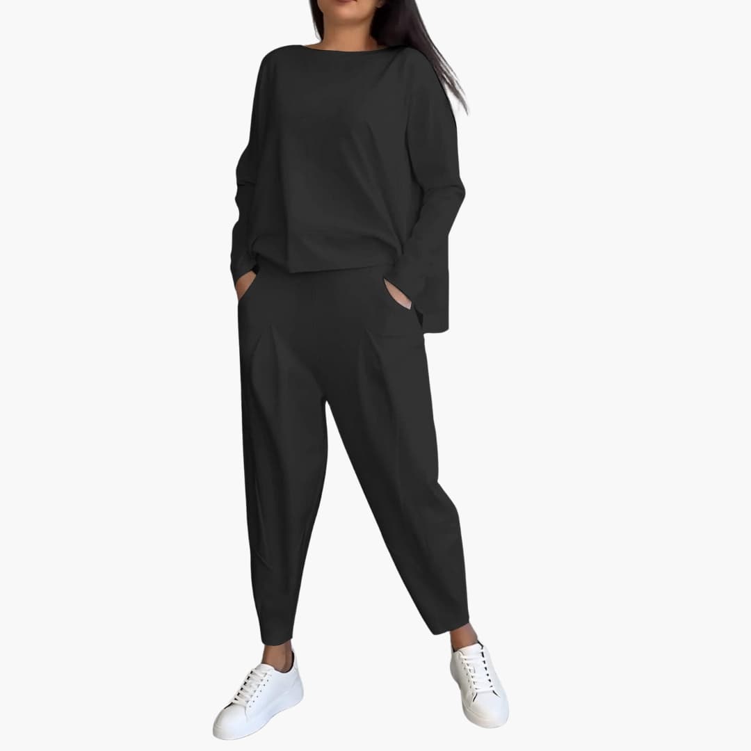 Diane – Comfortable Two-Piece Set with Round Neck