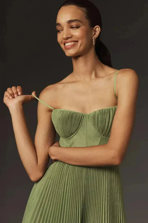 Adèle – Dress with Refined Movement and Classic Charm