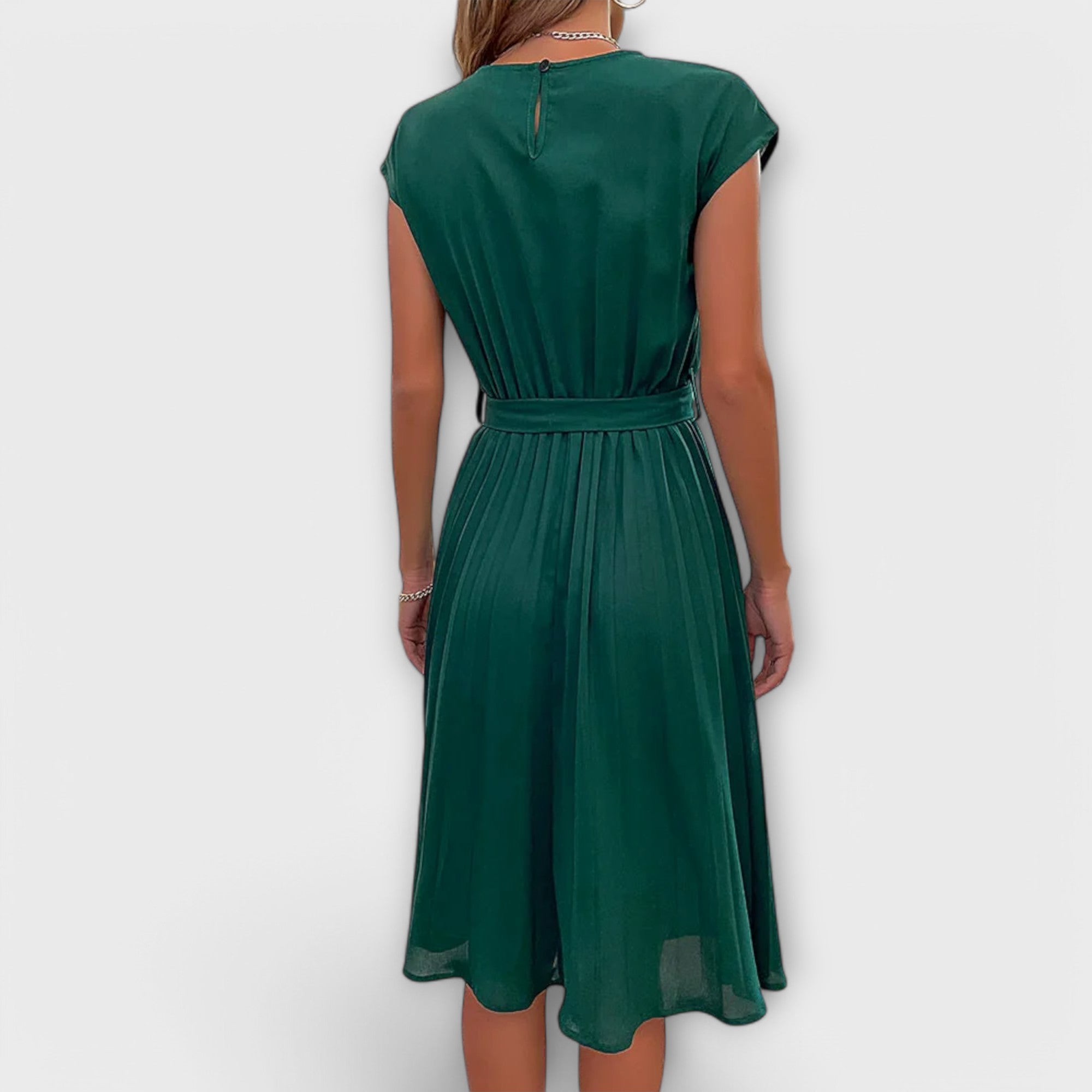 Claire – Casual Pleated Dress