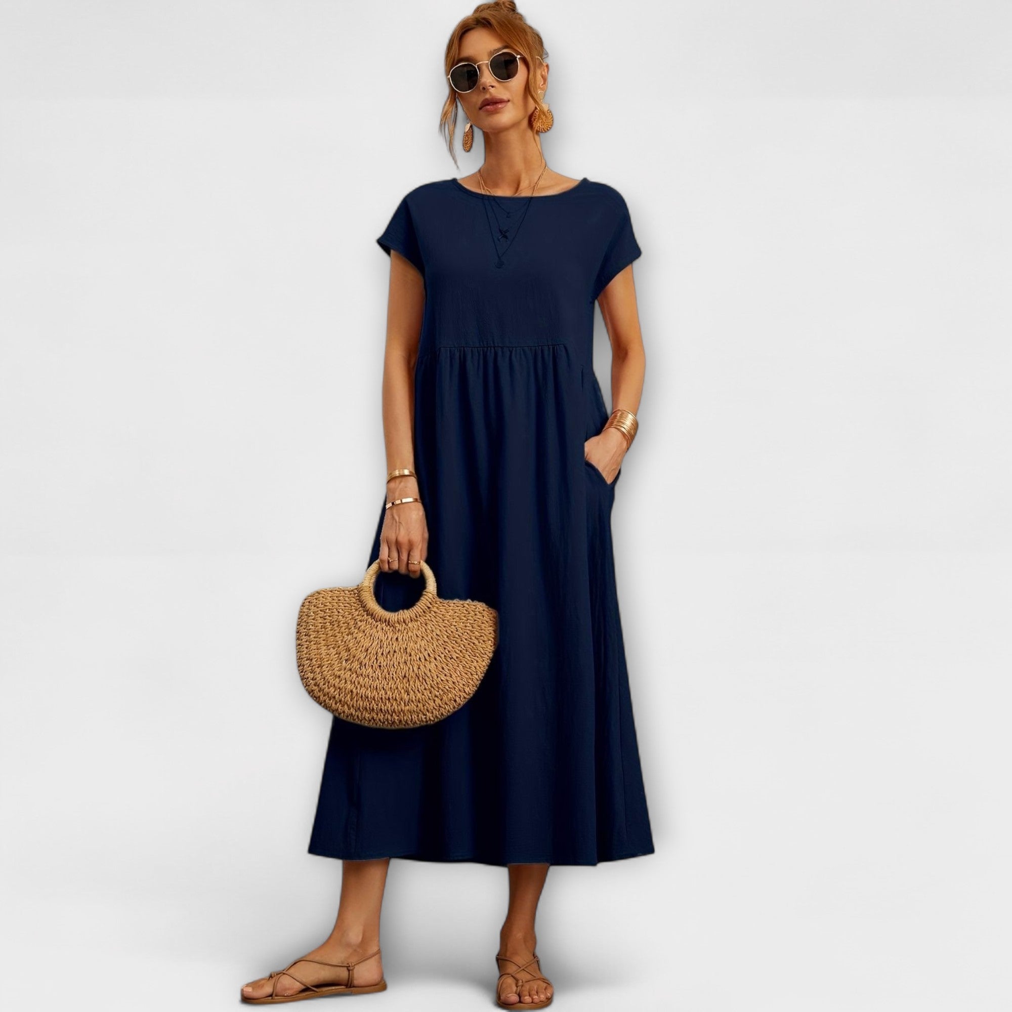 Magnolia – Elegant Women's Dress with Timeless Charm