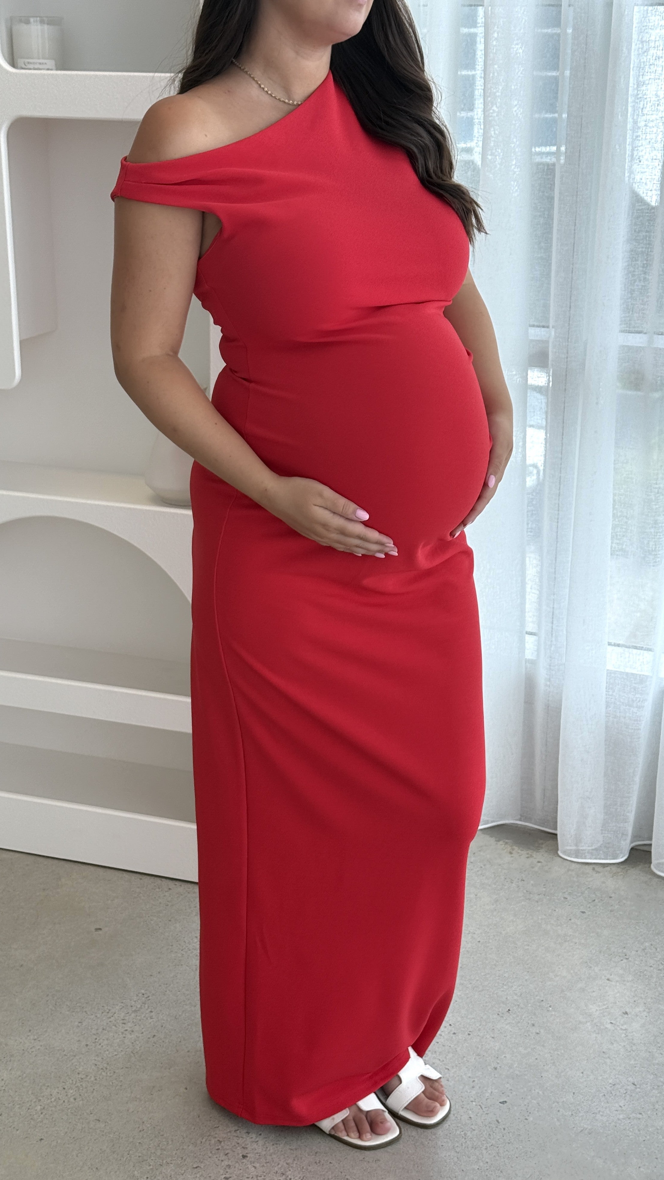 Lilah – Long Sculpting Dress with Irresistible Charm