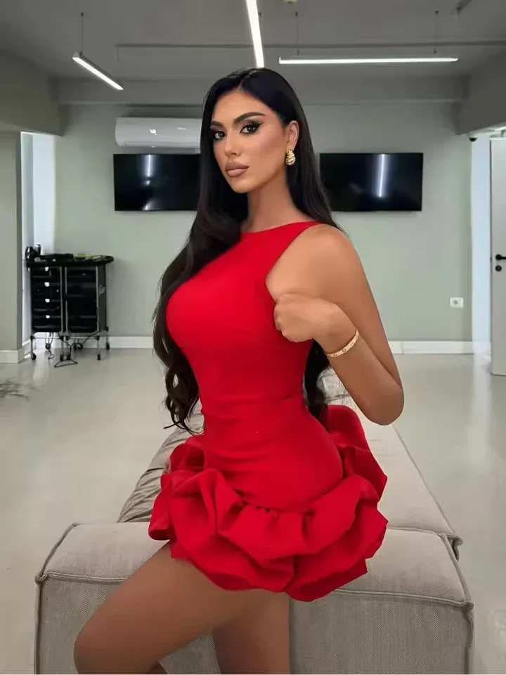 Fabiana - Elegant Short Dress with Ruffles