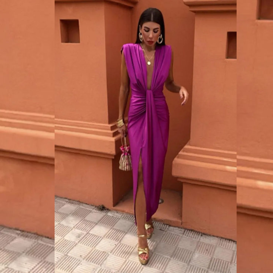 Isabelle – Evening Dress with Deep Neckline