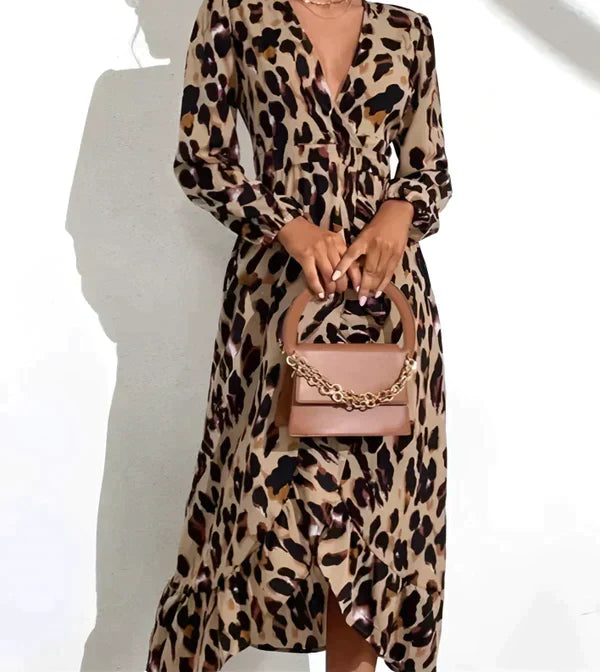 Lisandra – Elegant V-Neck Dress
