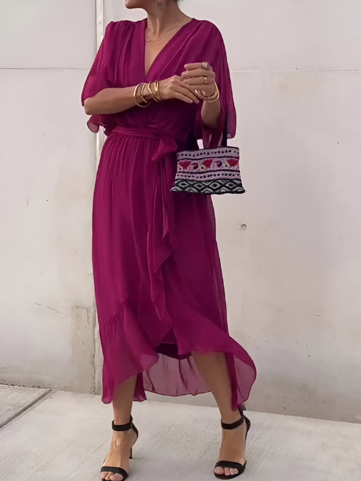 Monica - Chiffon Dress with V-Neck