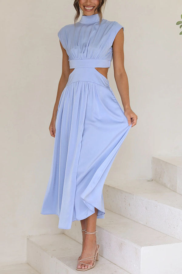 Quincy – Midi Dress with Cut-Out and Pockets