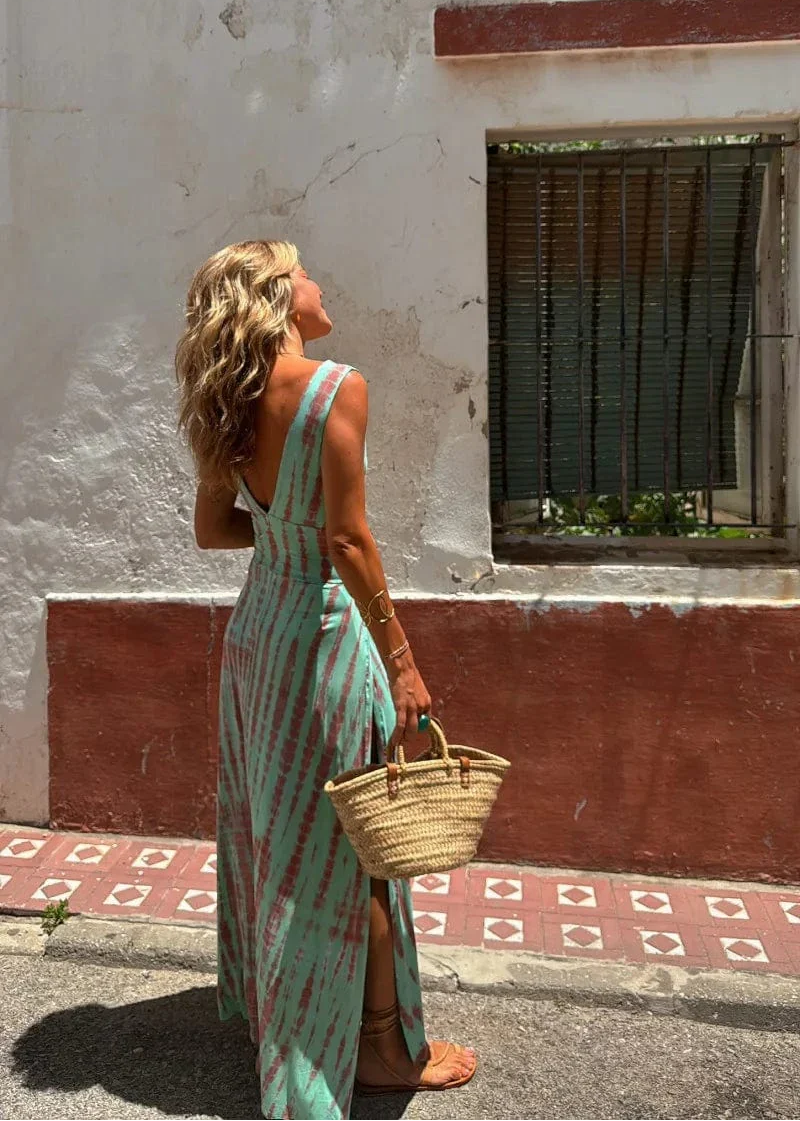 Laureanne – Bohemian Tie-Dye Dress