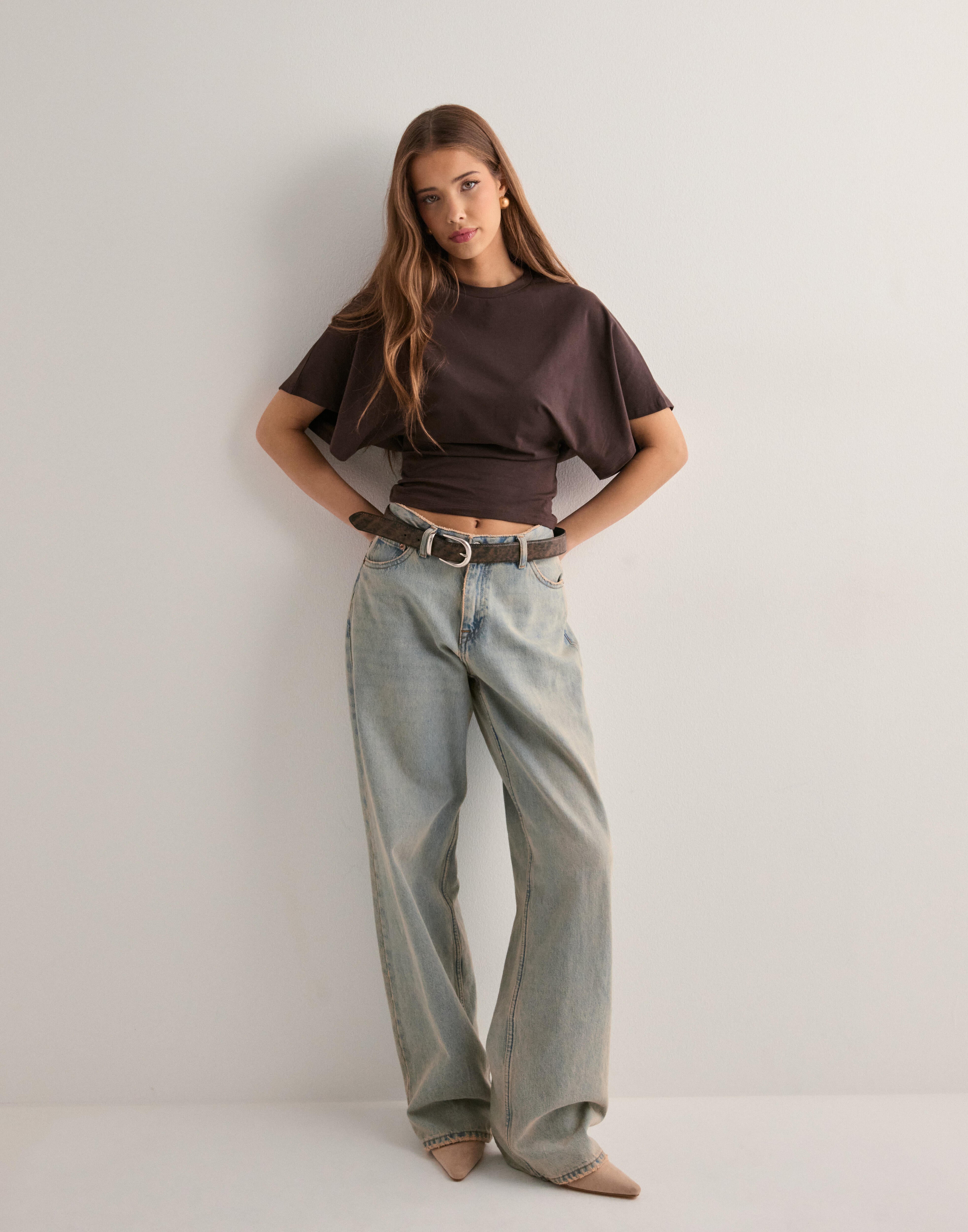 Celina - Fitted Iconic Top