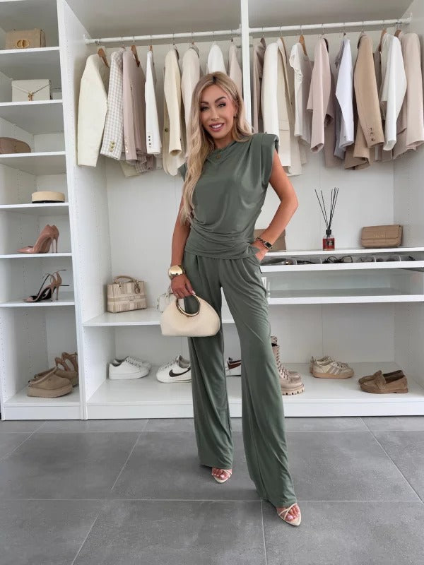 Noelle – Blouse and Pants Set