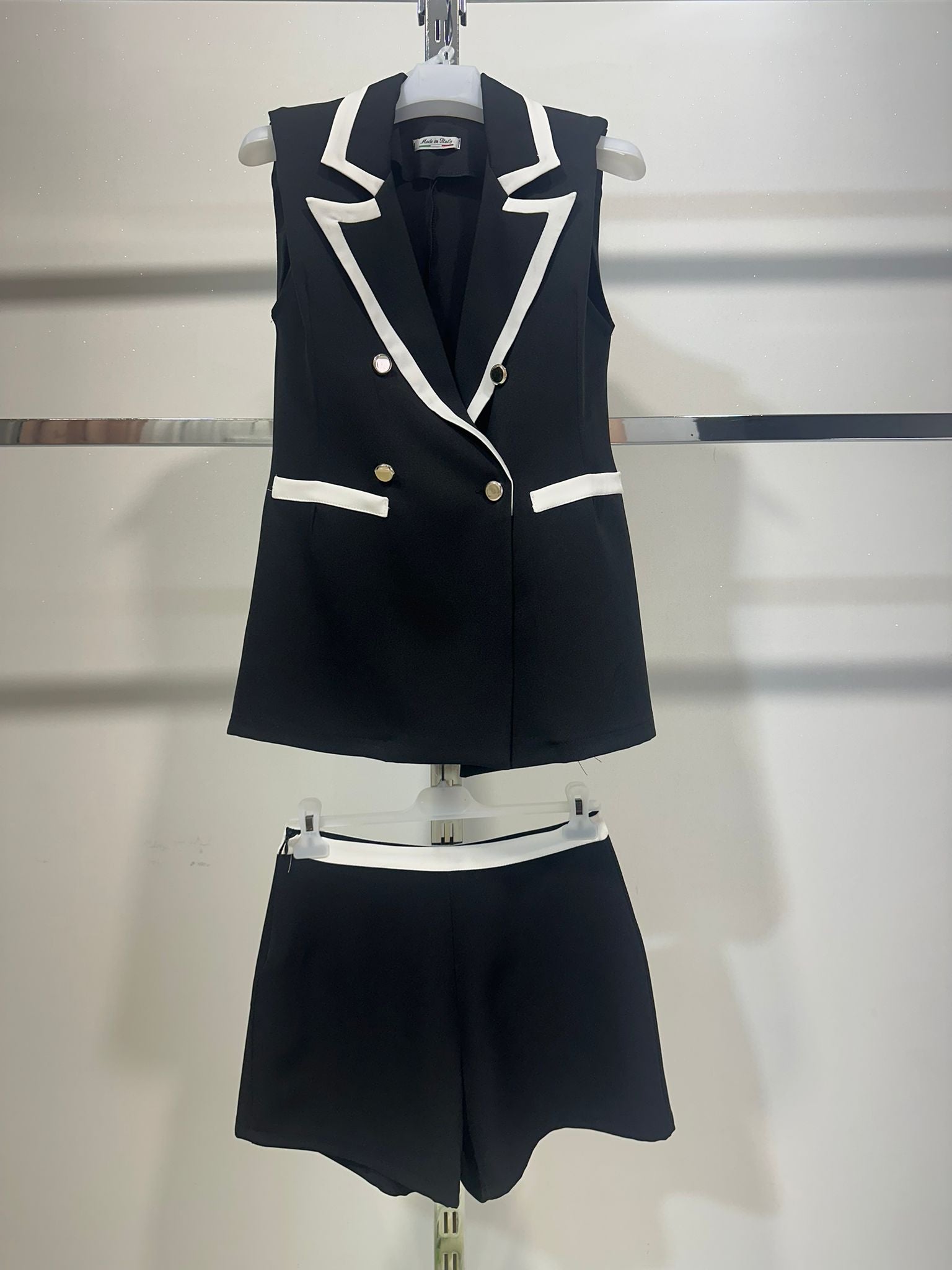 Tessa – Chic Suit with Shorts