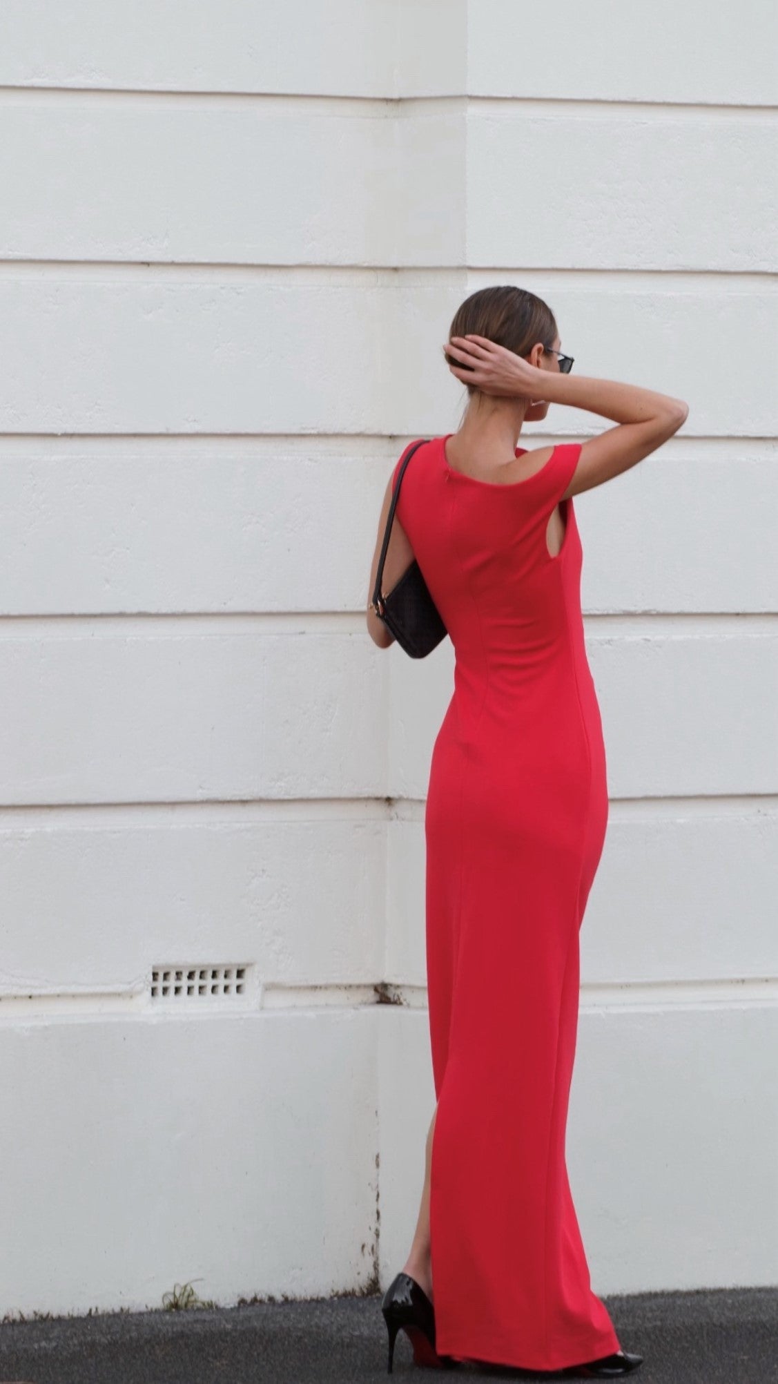 Lilah – Long Sculpting Dress with Irresistible Charm